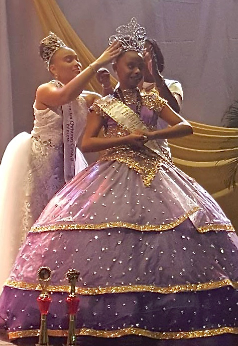 Jaynae Davis is crowned Princess. (Photo by Melody Rames)