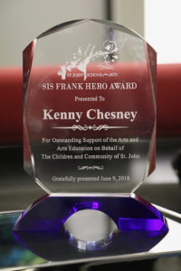 The Sis Frank Hero Award was presented to Chesney before the concert. (Photo by William Stelzer)