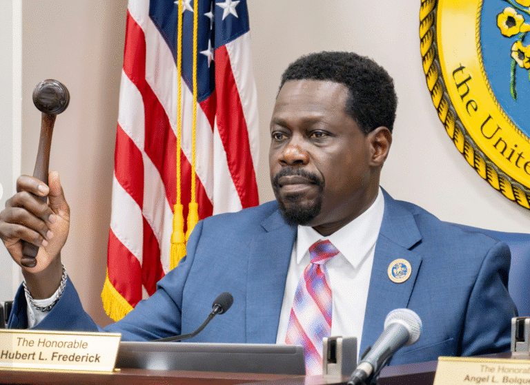 Lawmakers Discuss Sustainable Growth With Economic and Education Officials